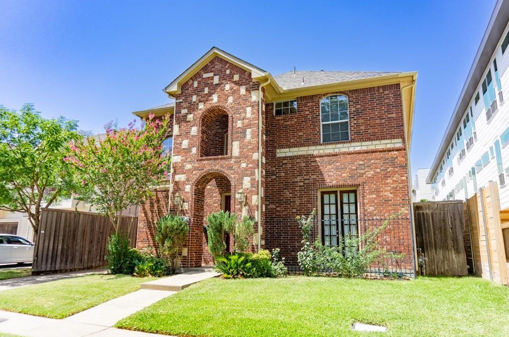 5909 Hudson St, Dallas, TX 75206