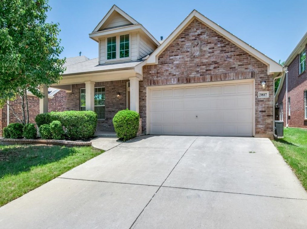 3817 Denridge Ln, Roanoke, TX 76262-3346