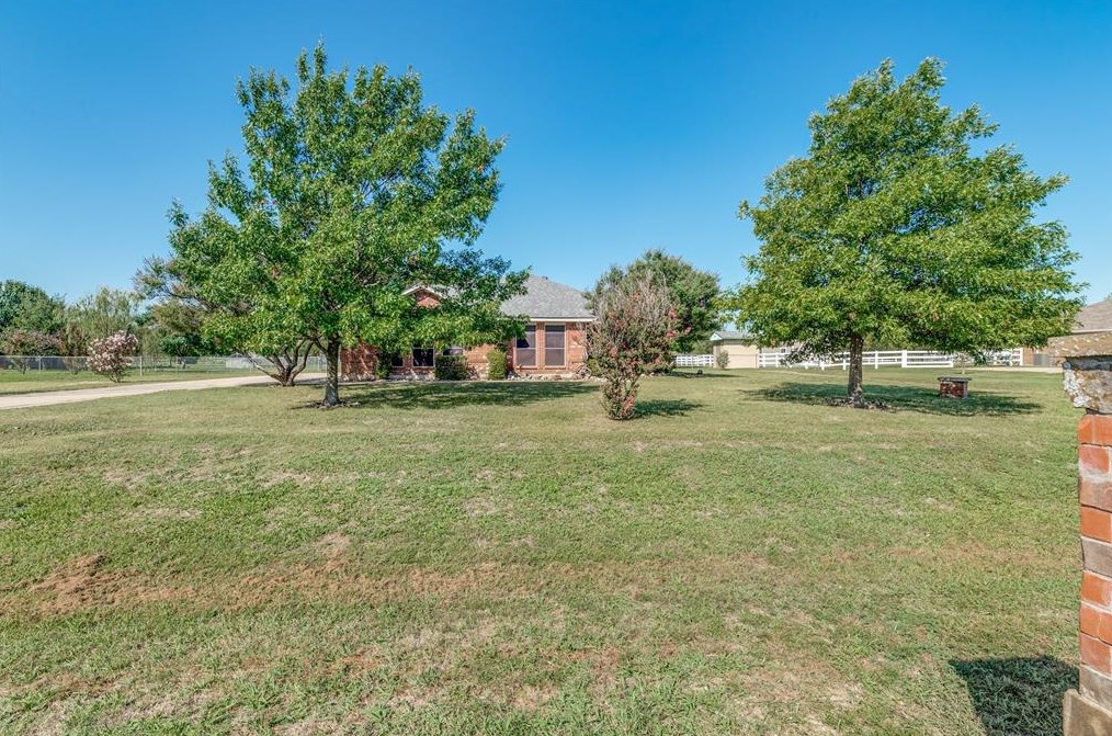 2625 Taner Cir, Haslet, TX 76052-6217