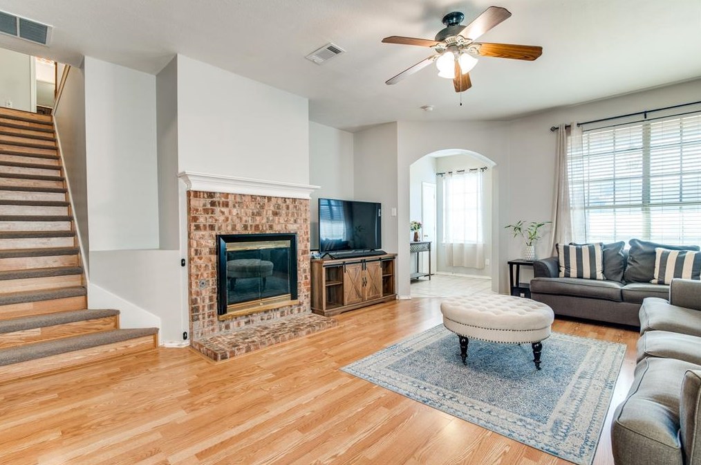 4002 Evinrude Dr, Rowlett TX  75088-5378 exterior