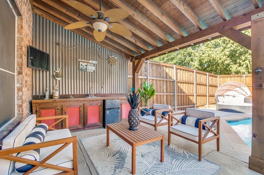 4002 Evinrude Dr, Rowlett TX  75088-5378 exterior