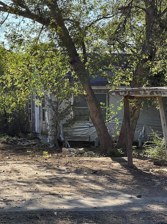 2317 Kenesaw Dr, Dallas TX  75212-4537 exterior