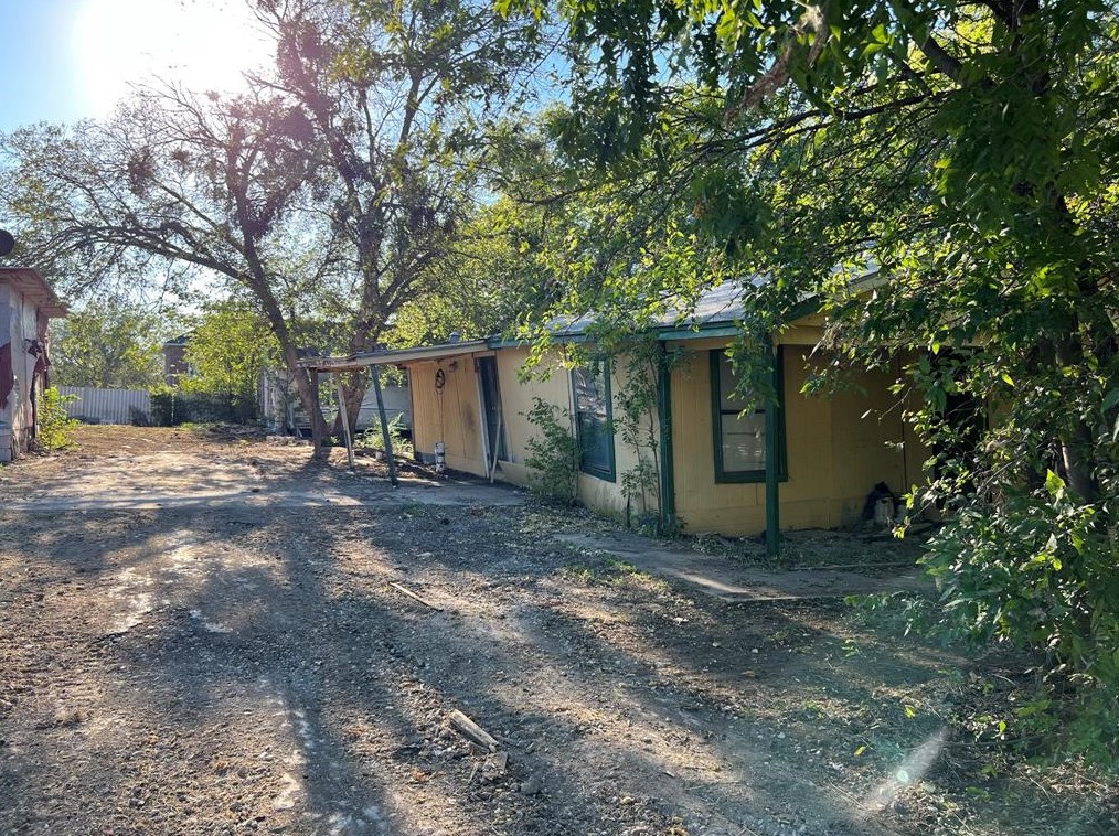 2317 Kenesaw Dr, Dallas, TX 75212-5630