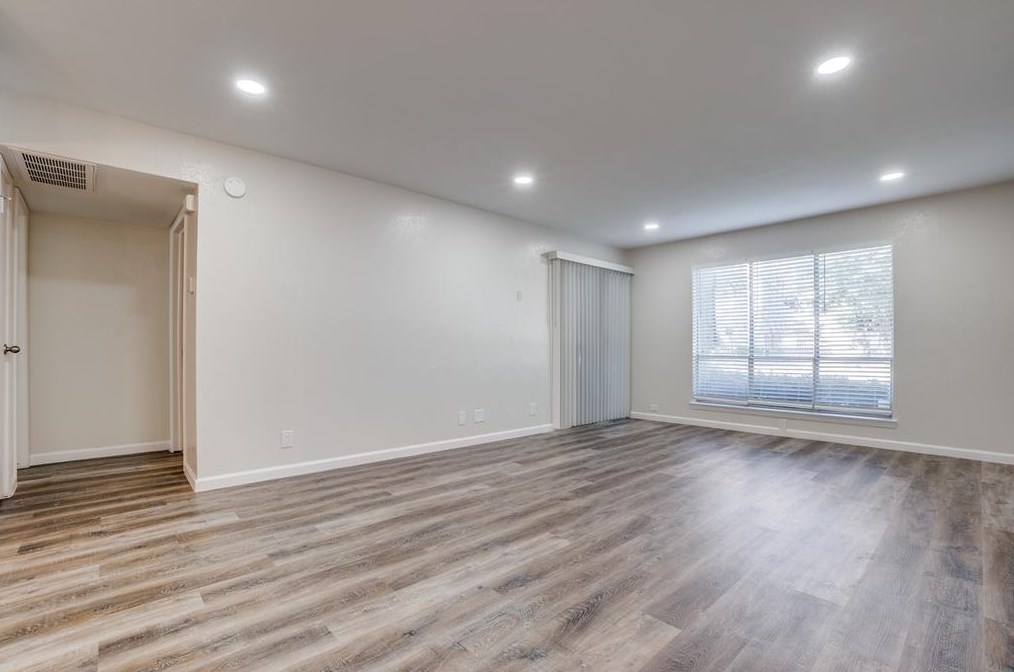 4837 Cedar Springs Rd #126, Dallas, TX 75219