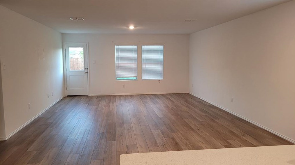 1513 Helmoken Falls Dr, Anna, TX 75409