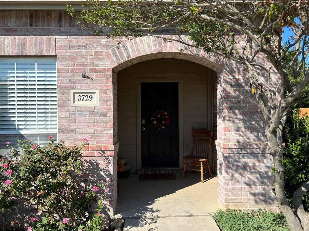 3729 Cattlebaron Dr, Roanoke, TX 76262