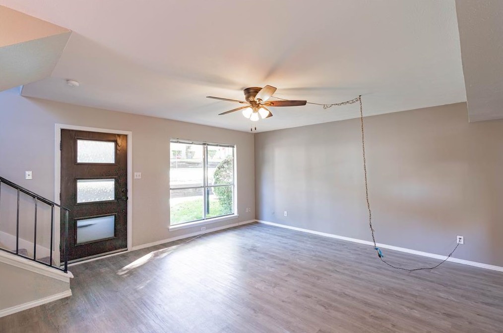 5602 Marina Dr #40, Garland, TX 75043