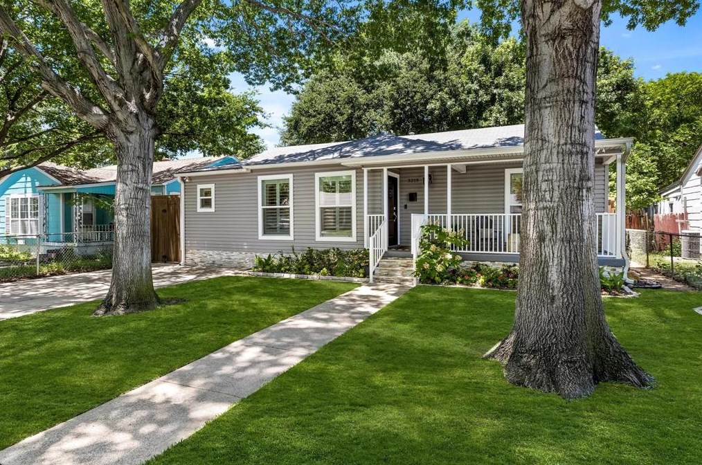 3215 Carlson Dr, Dallas, TX 75235