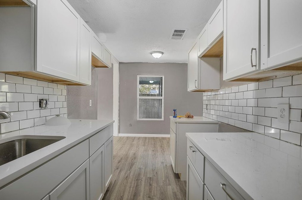 620 E Gandy St, Denison, TX 75021