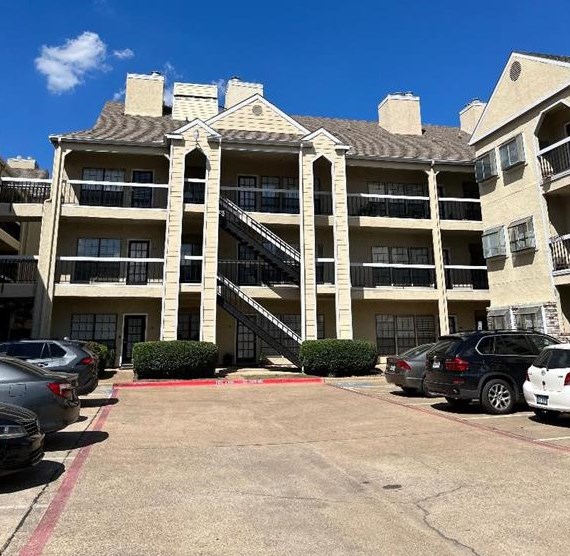 4800 W Lovers Ln #123, Dallas, TX 75209