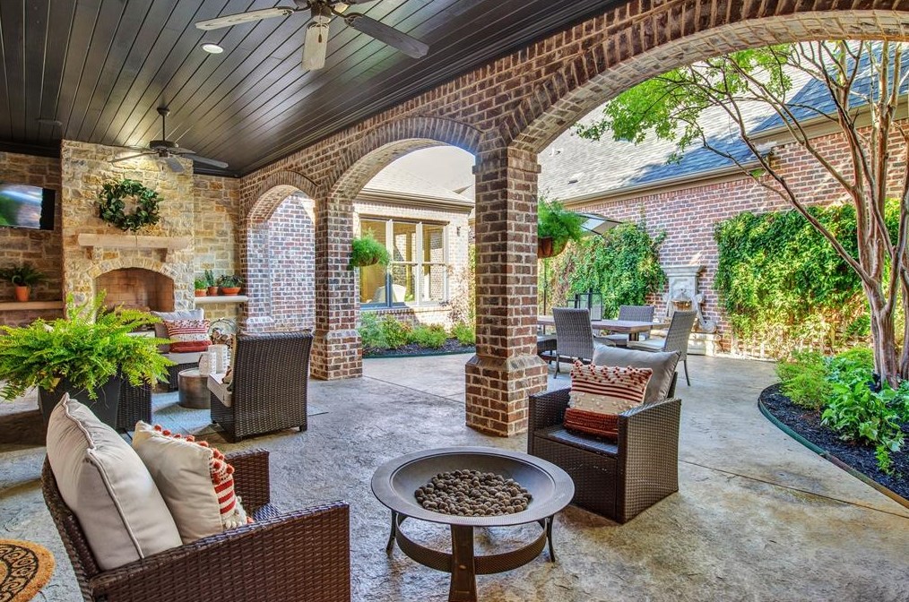 41 Kennington Ct, Dallas, TX 75248-7902