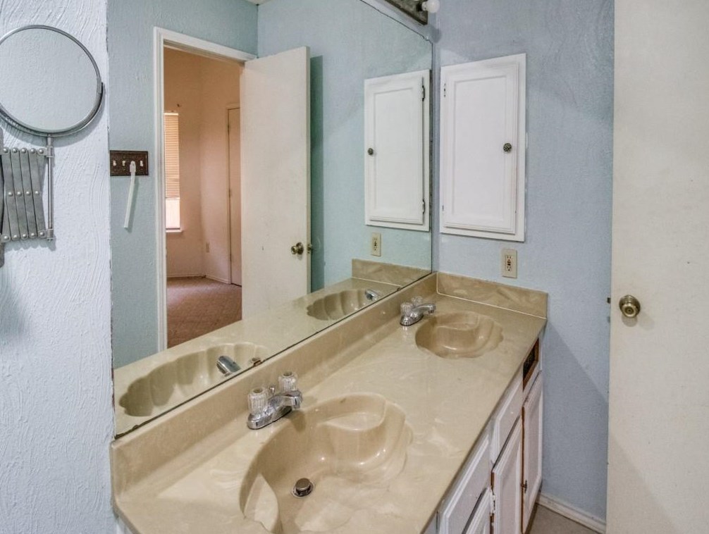 920 Old Barn Ln, Mesquite TX 75149-6868 exterior