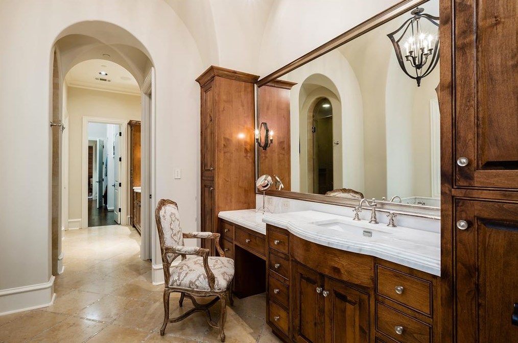 6223 Park Ln, Dallas TX 75225-2305 exterior