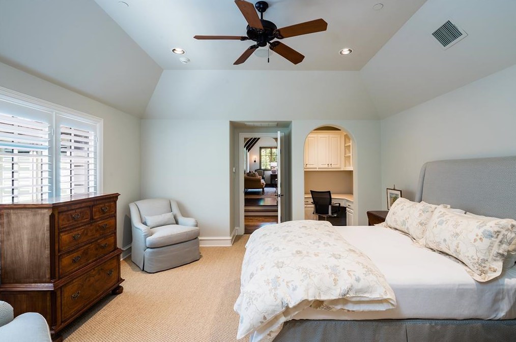 6223 Park Ln, Dallas TX 75225-2305 exterior