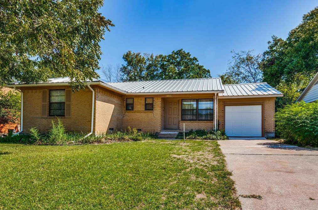 3520 Ruby Dr, Mesquite, TX 75150-2135
