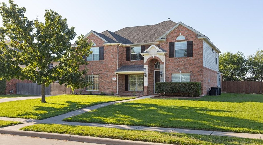 1325 Bassett Hound Dr, Haslet, TX 76052-2937