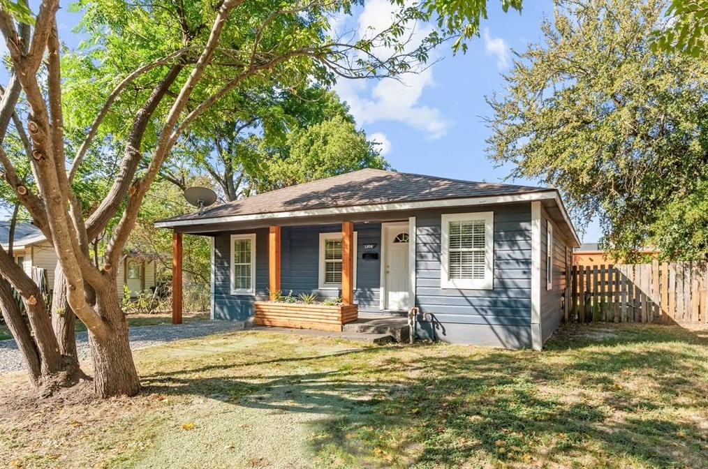 1306 S Austin St, Sherman, TX 75090