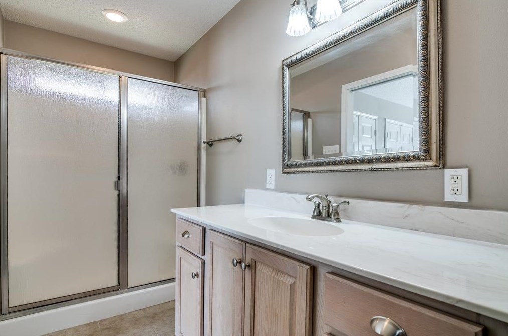 7217 Montego Dr, Rowlett TX  75089-3527 exterior