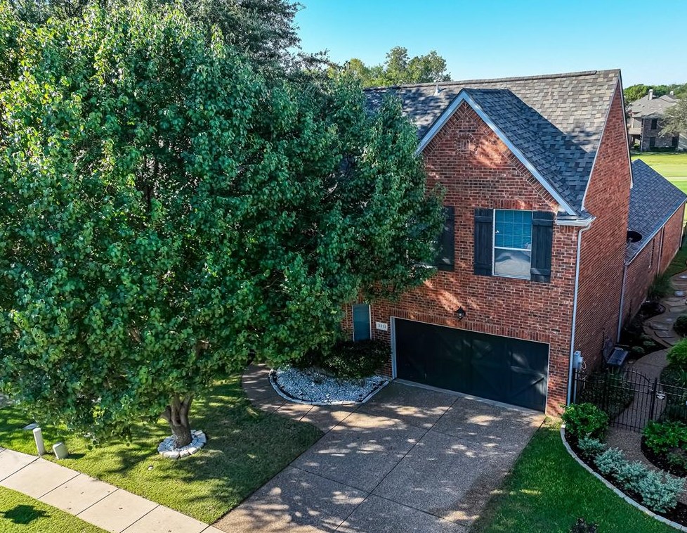 2312 Stone Creek Dr, Mckinney, TX 75070-6798
