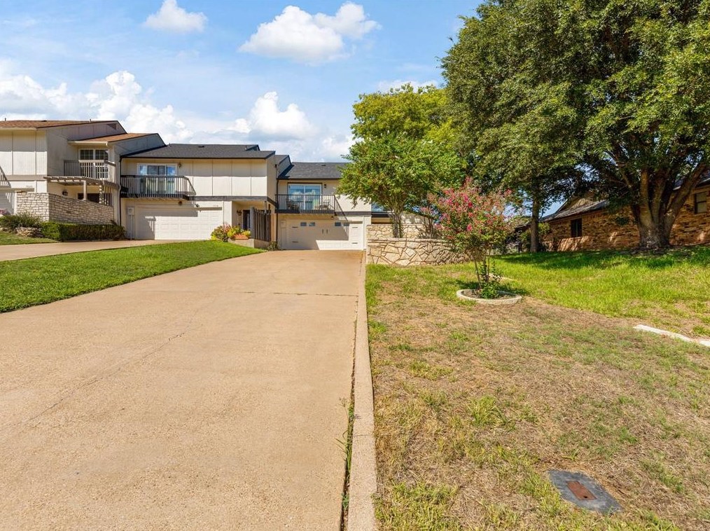 5016 Elms Ct, Granbury, TX 76049