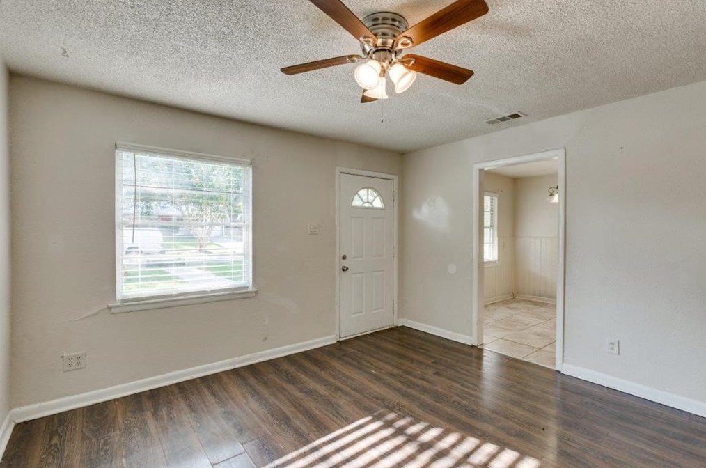 4226 Sherwood Dr, Mesquite TX 75150-1651 exterior