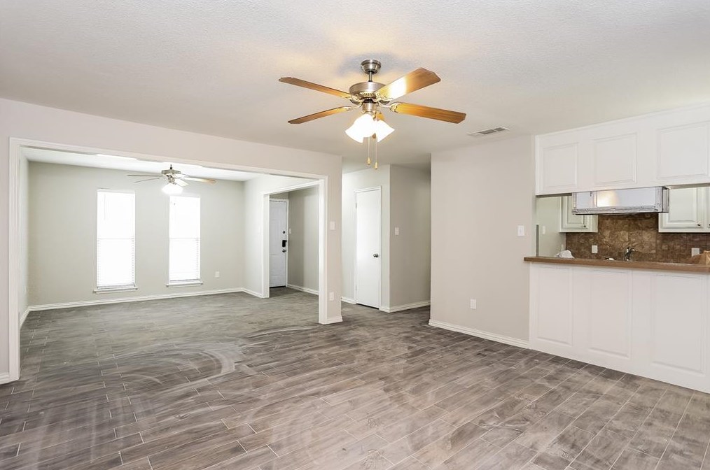 1104 Bois D Arc St, Weatherford, TX 76086