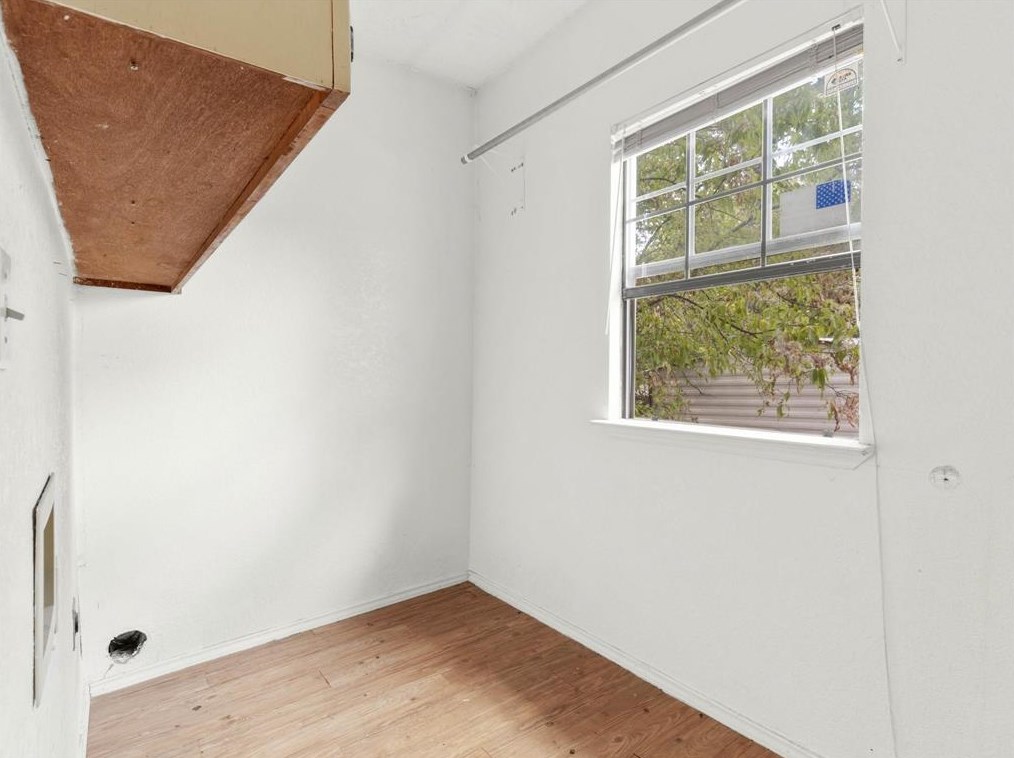 1212 Lilac St, Fort Worth TX  76110-2039 exterior