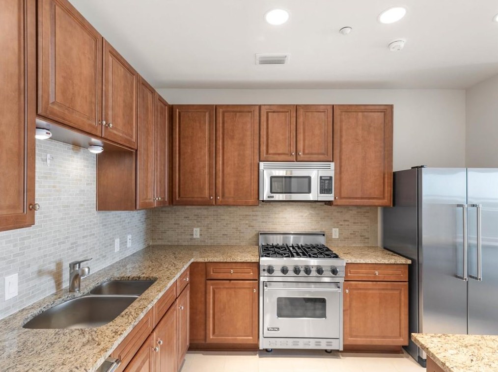 3100 W 7th St Apt 607, Fort Worth, TX 76107
