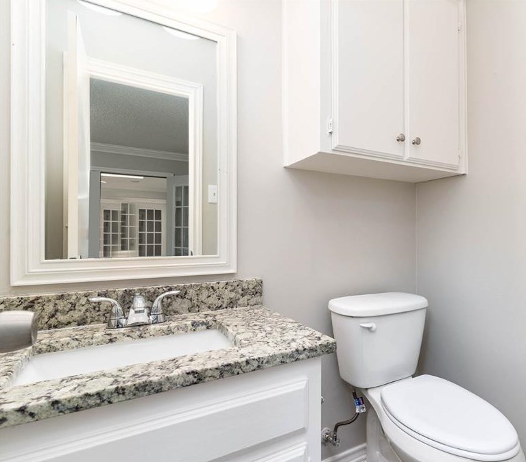 10117 Morgan Mdw Ln, Dallas TX 75243-2617 exterior