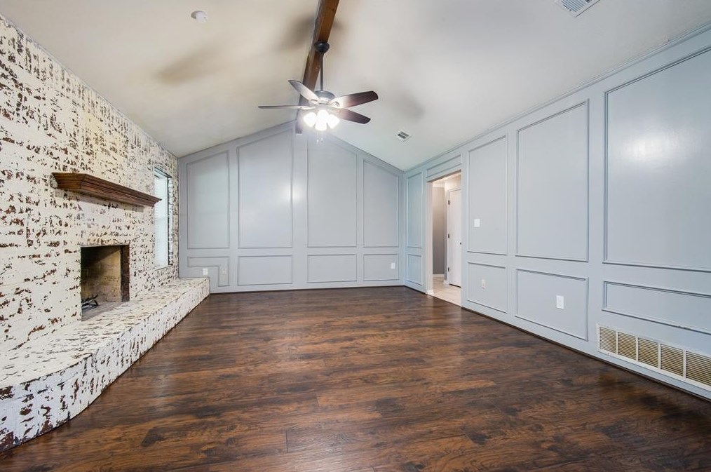 512 N 2nd St, Krum, TX 76249