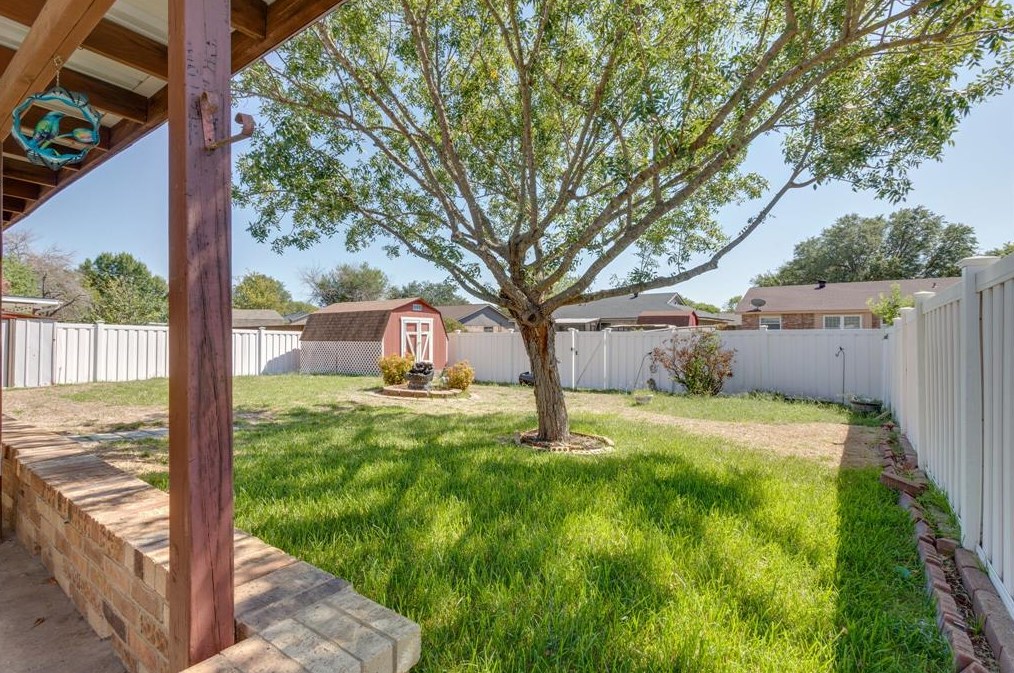 1510 Roundrock Trl, Mesquite TX 75149-5333 exterior