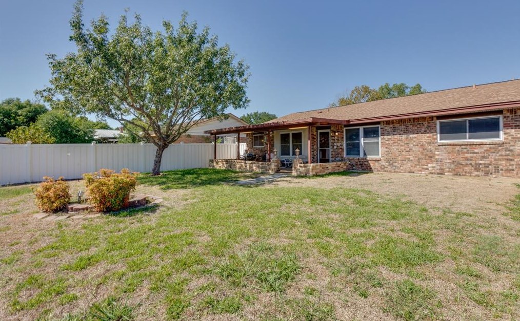 1510 Roundrock Trl, Mesquite TX 75149-5333 exterior