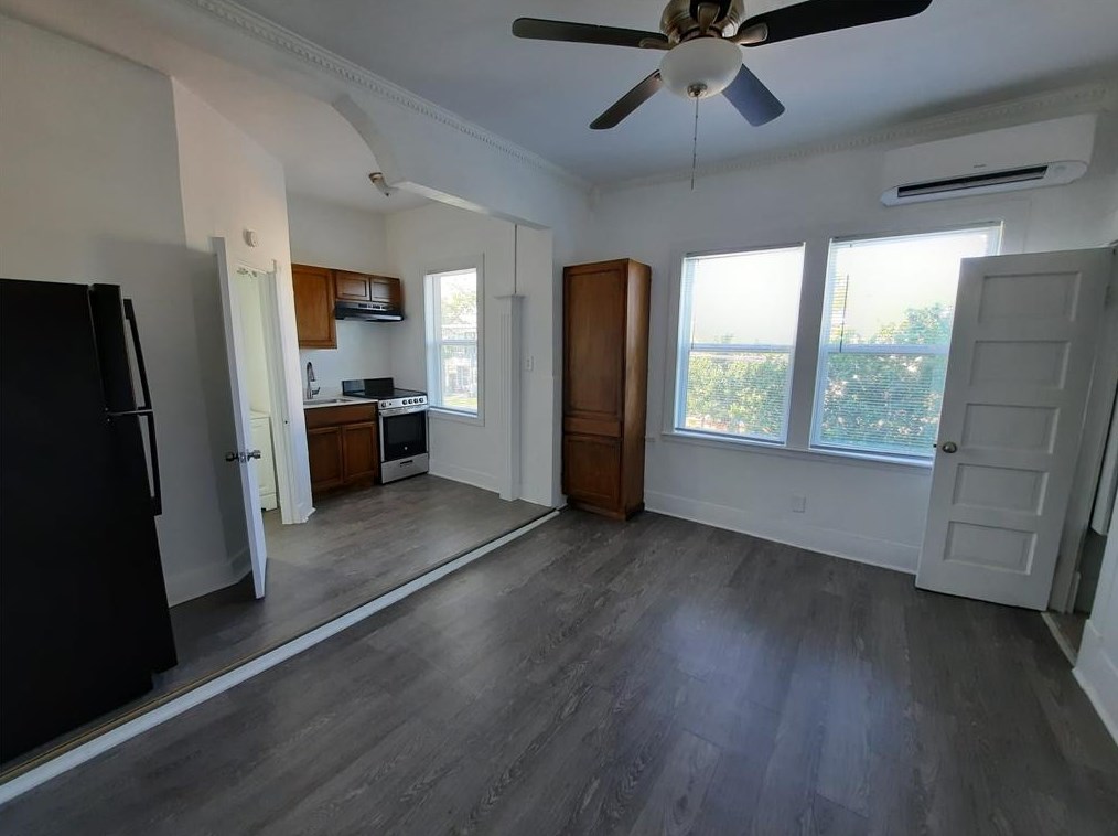 736 West 7th Street #4, Dallas, TX 75208