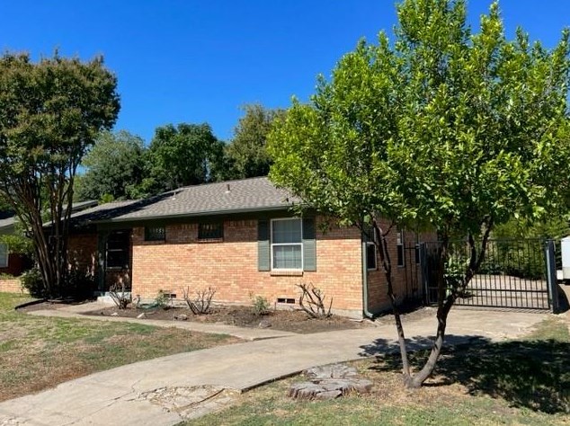 6461 Danbury Ln, Dallas, TX 75214