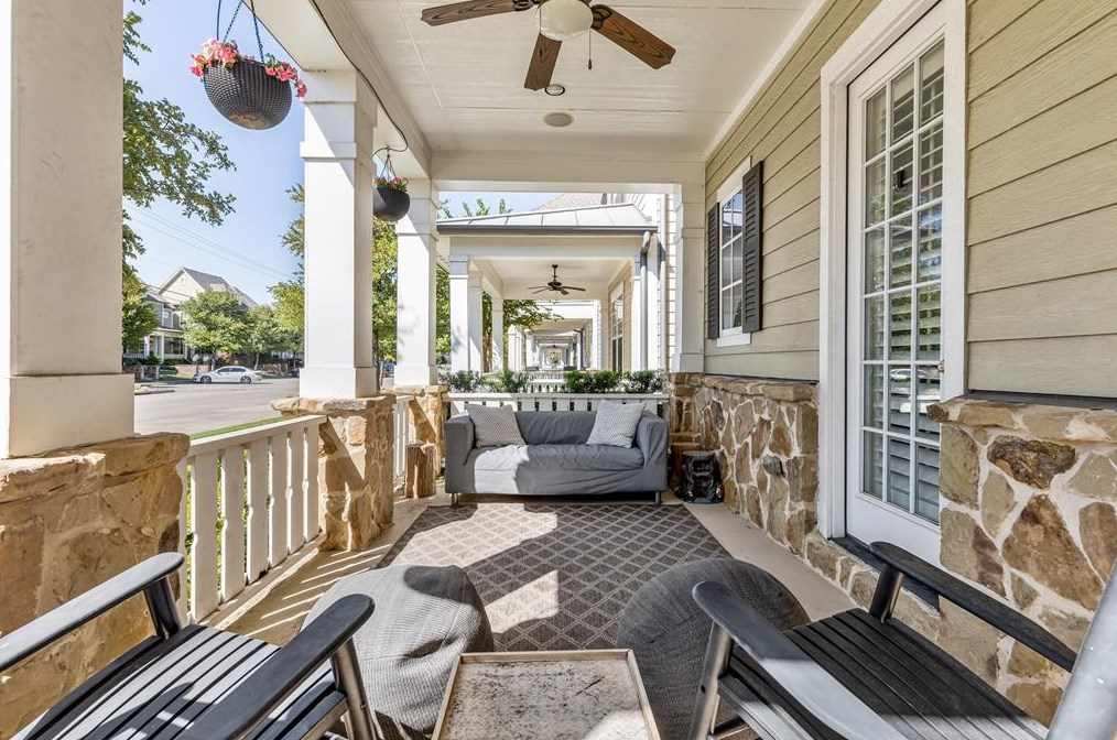 768 Coppell Rd, Coppell, TX 75019-4512