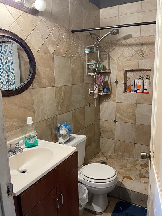 222 15th St, Grand Prairie, TX 75050-5241