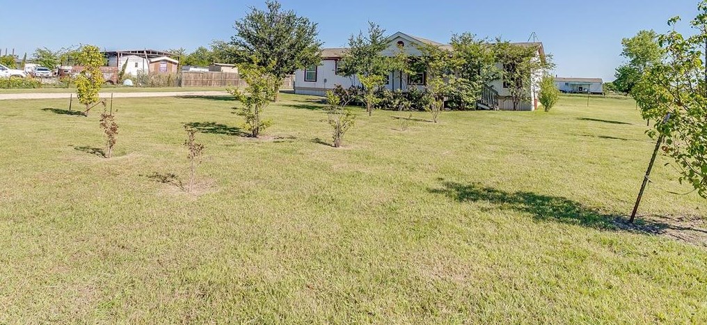 8104 Morning Fog Ct, Alvarado, TX 76009-6593
