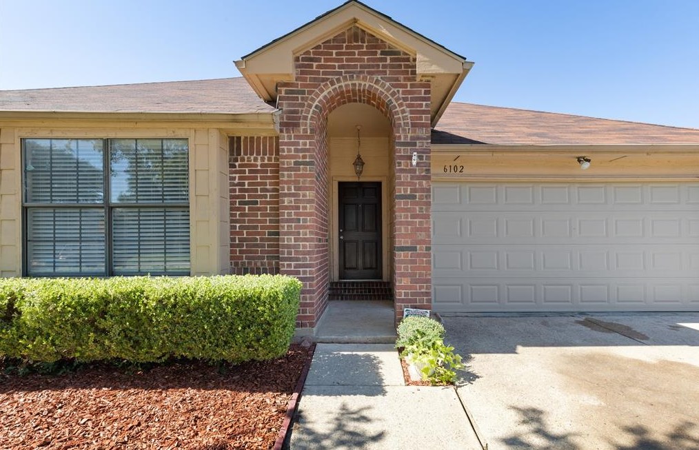 6102 Cypress Dr, Rowlett, TX 75089-3378