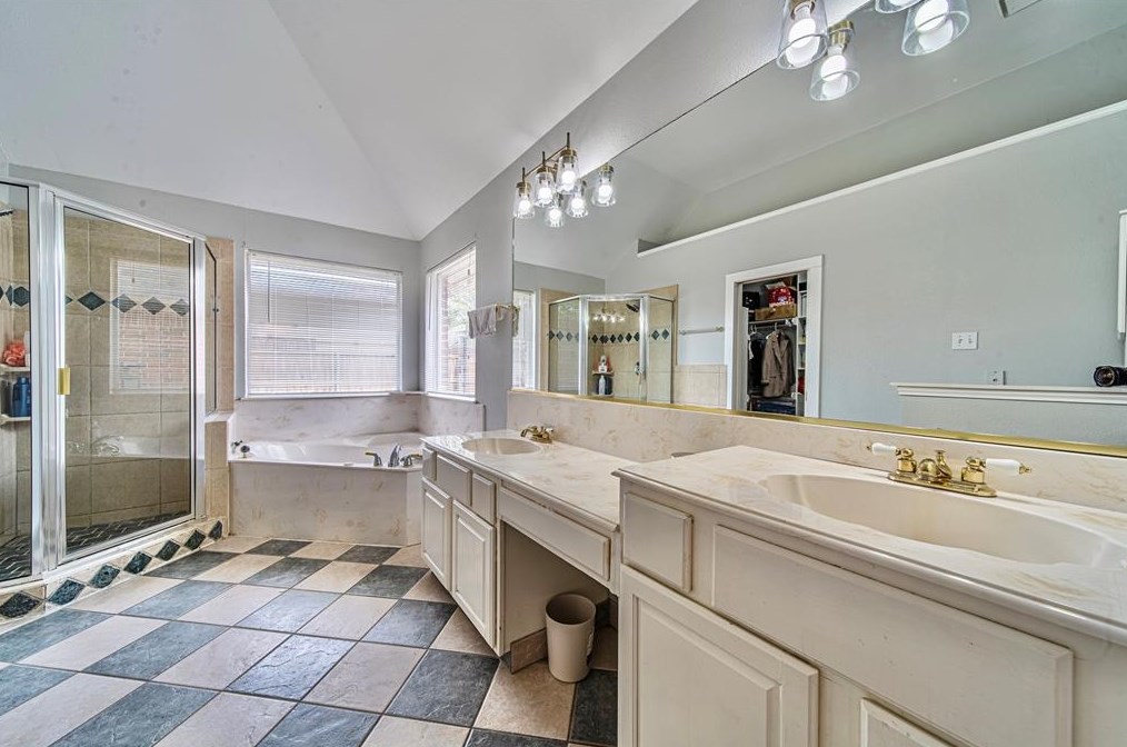 2300 Austin Dr, Mesquite TX 75181-1737 exterior