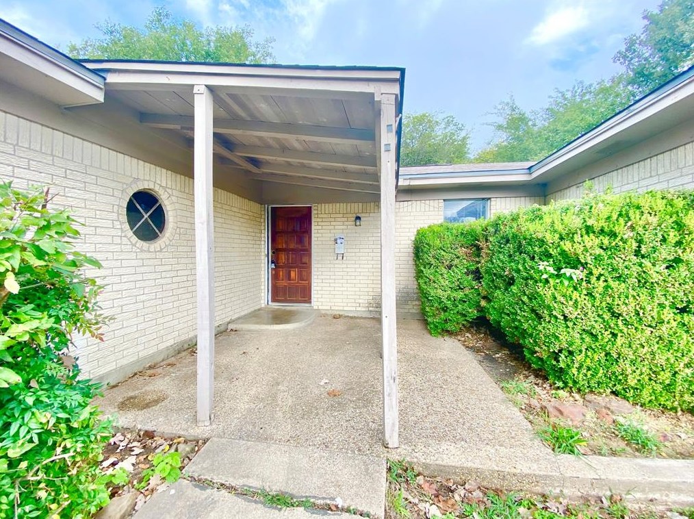 212 Ne Cindy Ln, Burleson, TX 76028