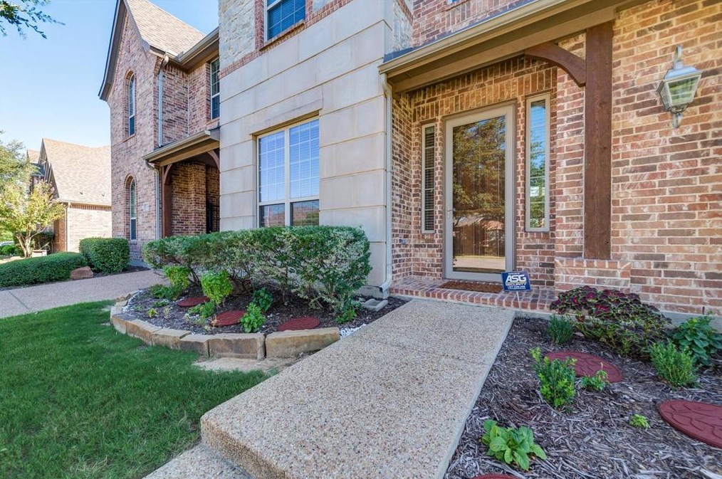 1302 Lindsey Dr, Keller, TX 76248-6880