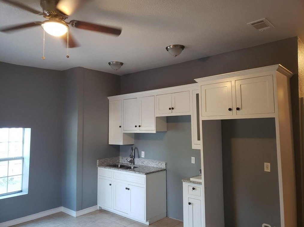 2730 S Jennings Ave, Fort Worth, TX 76110