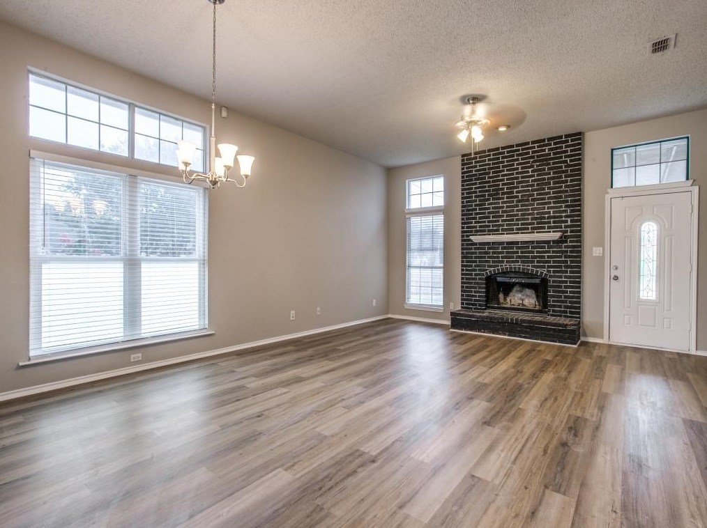 428 Surrey Pl, Mesquite, TX 75149