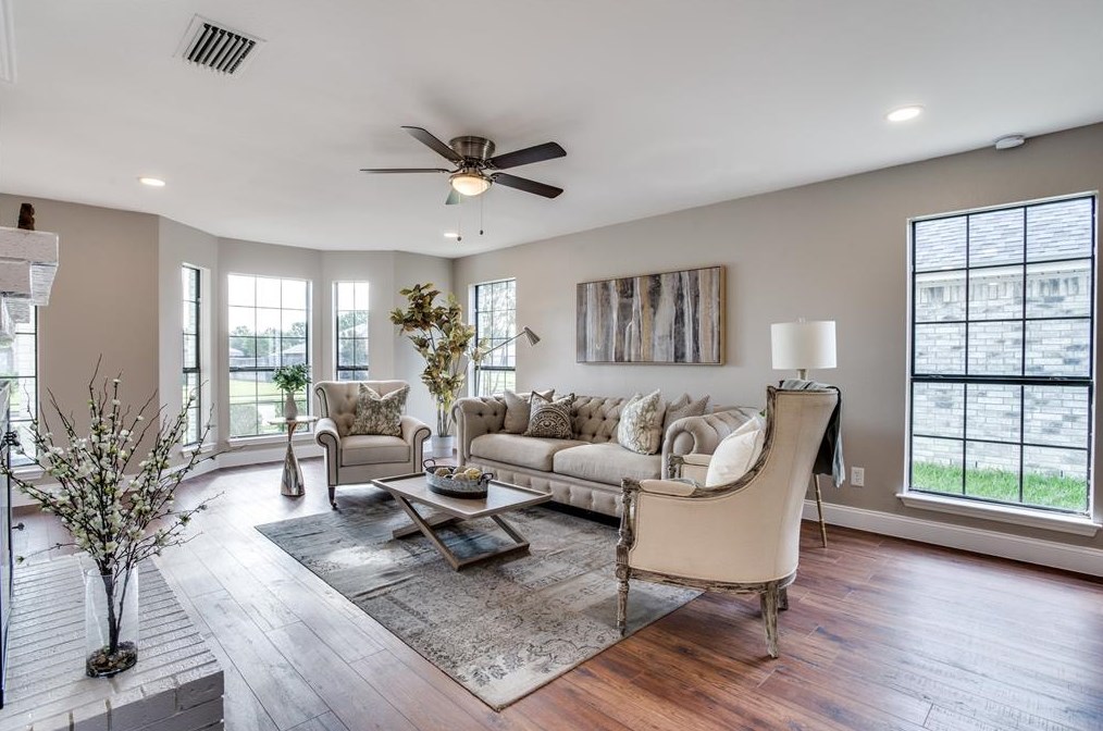 917 Crk Vly Rd, Mesquite TX 75181-1241 exterior