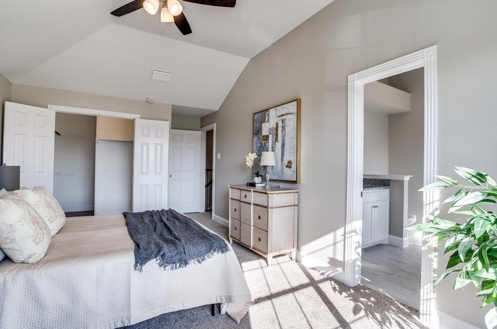 917 Crk Vly Rd, Mesquite TX 75181-1241 exterior