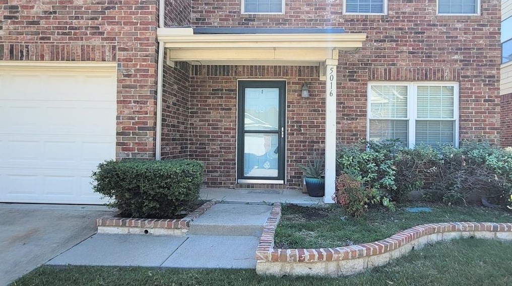 5016 Meridian Ln, Keller, TX 76244