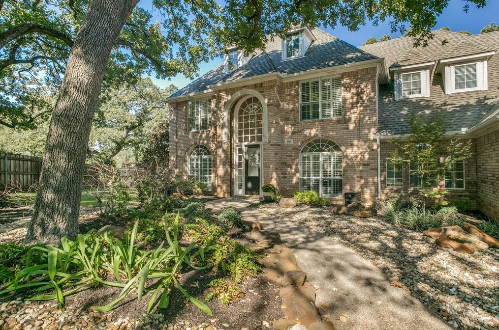 510 Stonewall Ct, Grapevine, TX 76092-5931