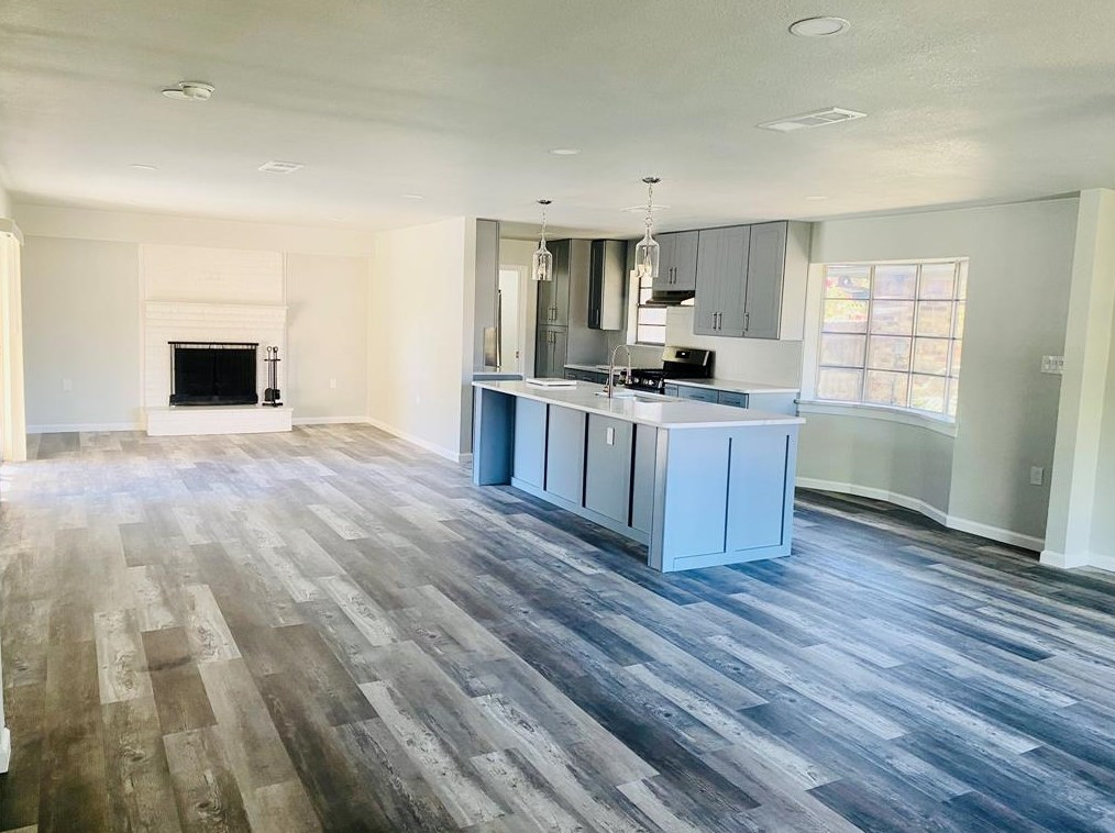 2228 Babalos Ln, Dallas, TX 75228
