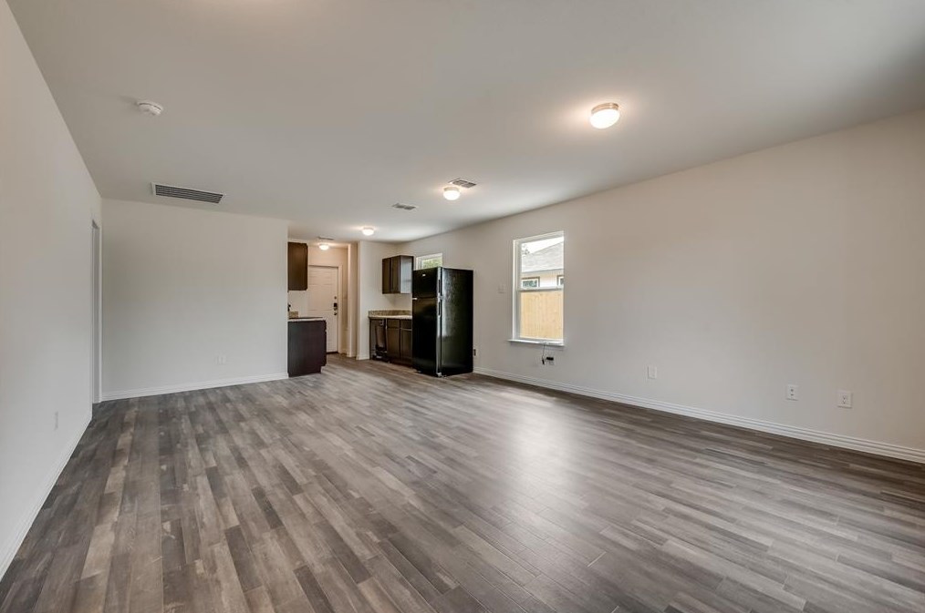 3504 Strong Ave, Fort Worth, TX 76105