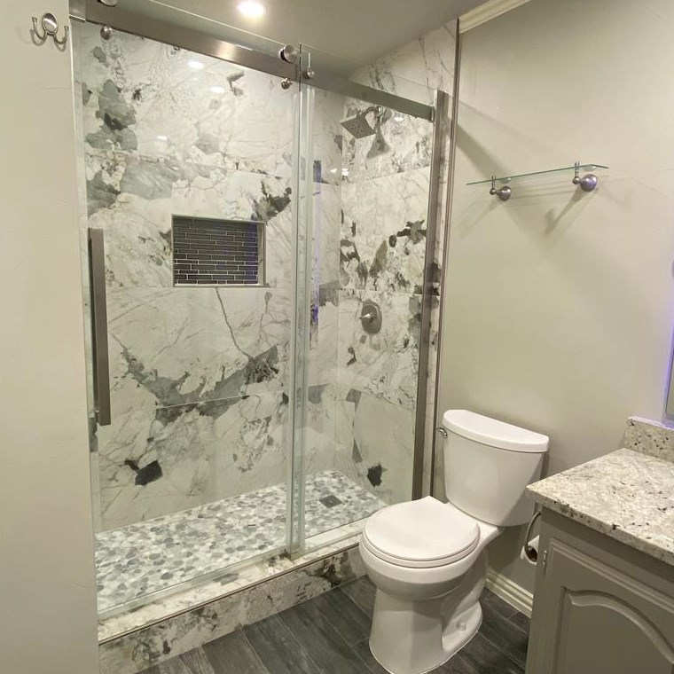 2211 Proctor Dr, Carrollton TX 75007-3429 exterior